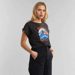 Camiseta Visby Happiness Charcoal - ECRU