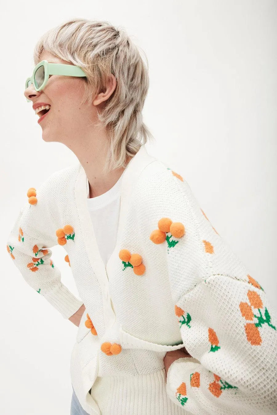 Cardigan Pompones Cerezas - ECRU