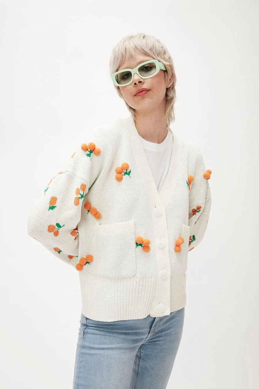 Cardigan Pompones Cerezas - ECRU