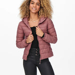Chaqueta Acolchada ONLY Tahoe Withered Rose - ECRU