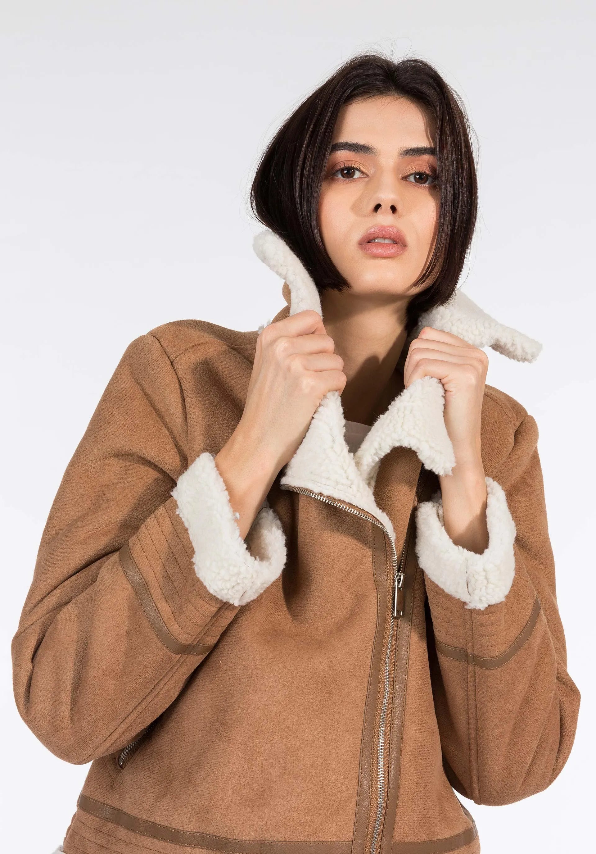 Chaqueta Almond - ECRU