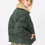 Chaqueta Boxy con Cuello Pelo Crash - ECRU