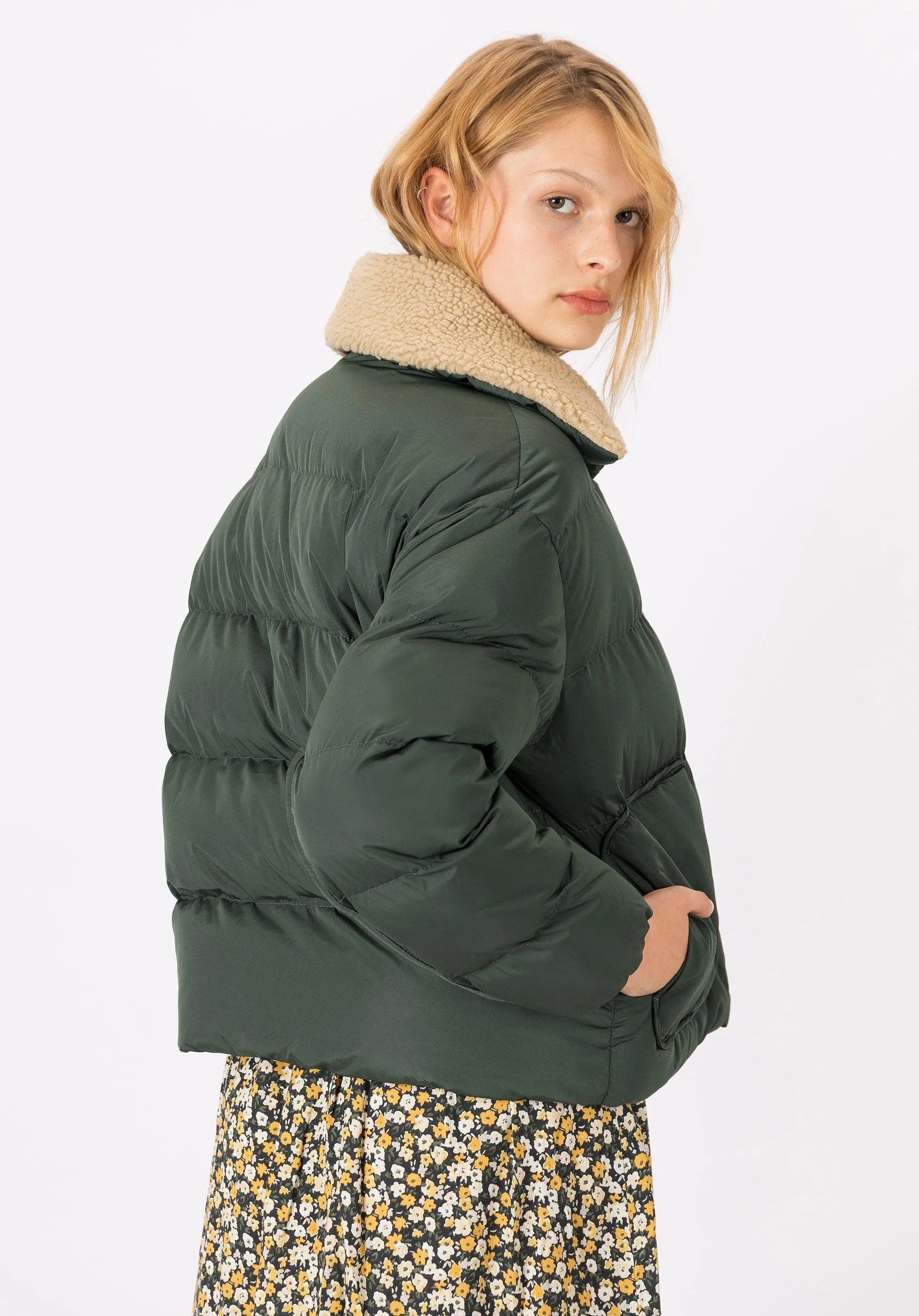 Chaqueta Boxy con Cuello Pelo Crash - ECRU