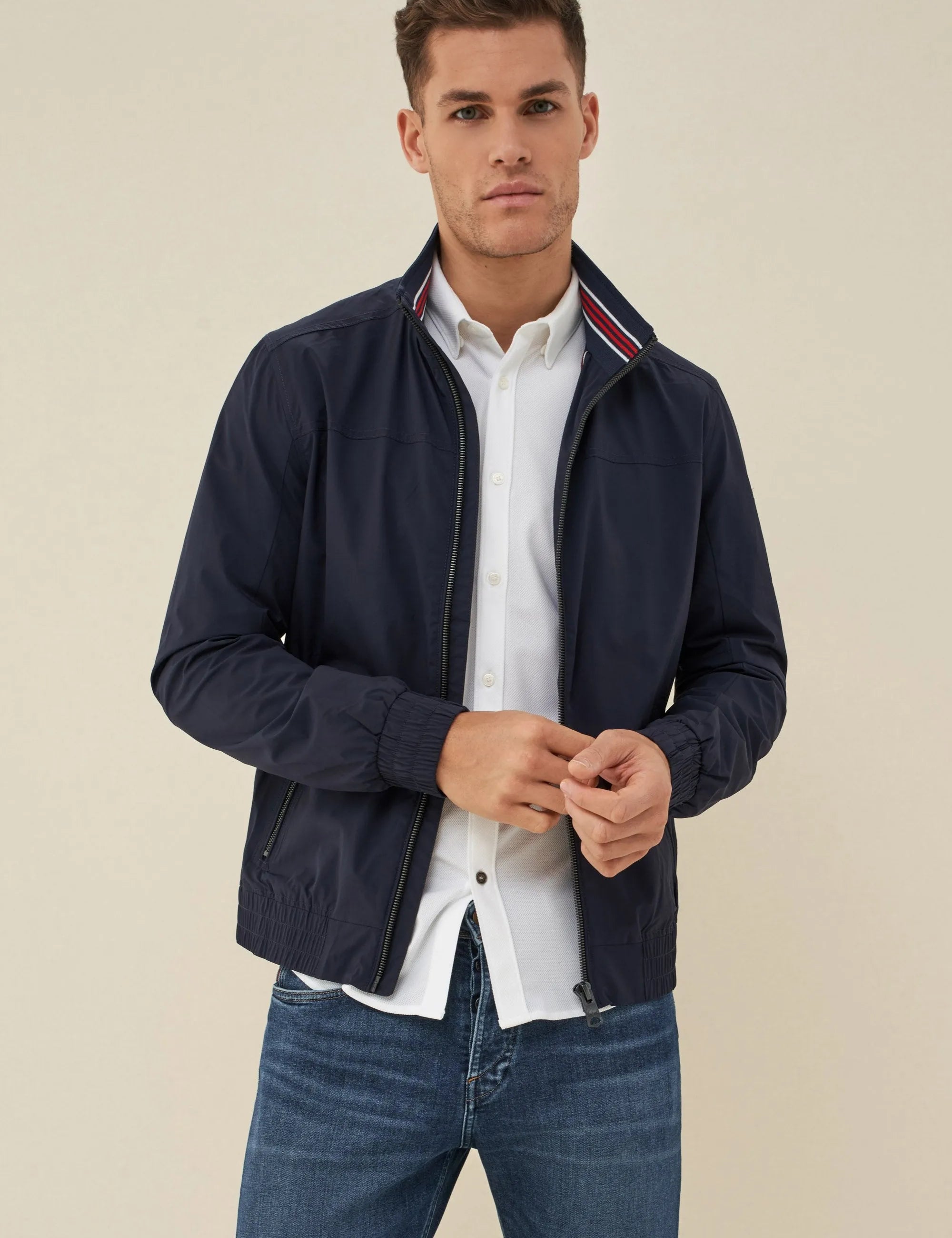 CHAQUETA DE NYLON FINO CORTAVIENTO - ECRU