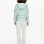 Chaqueta Only Acolchada Tahoe Harbor Gray - ECRU