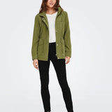 Chaqueta Only de Mujer con Capucha de Entretiempo Newstarline Olive Drab - ECRU