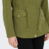Chaqueta Only de Mujer con Capucha de Entretiempo Newstarline Olive Drab - ECRU