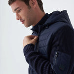 Chaquetón con detalle frontal y capucha - ECRU