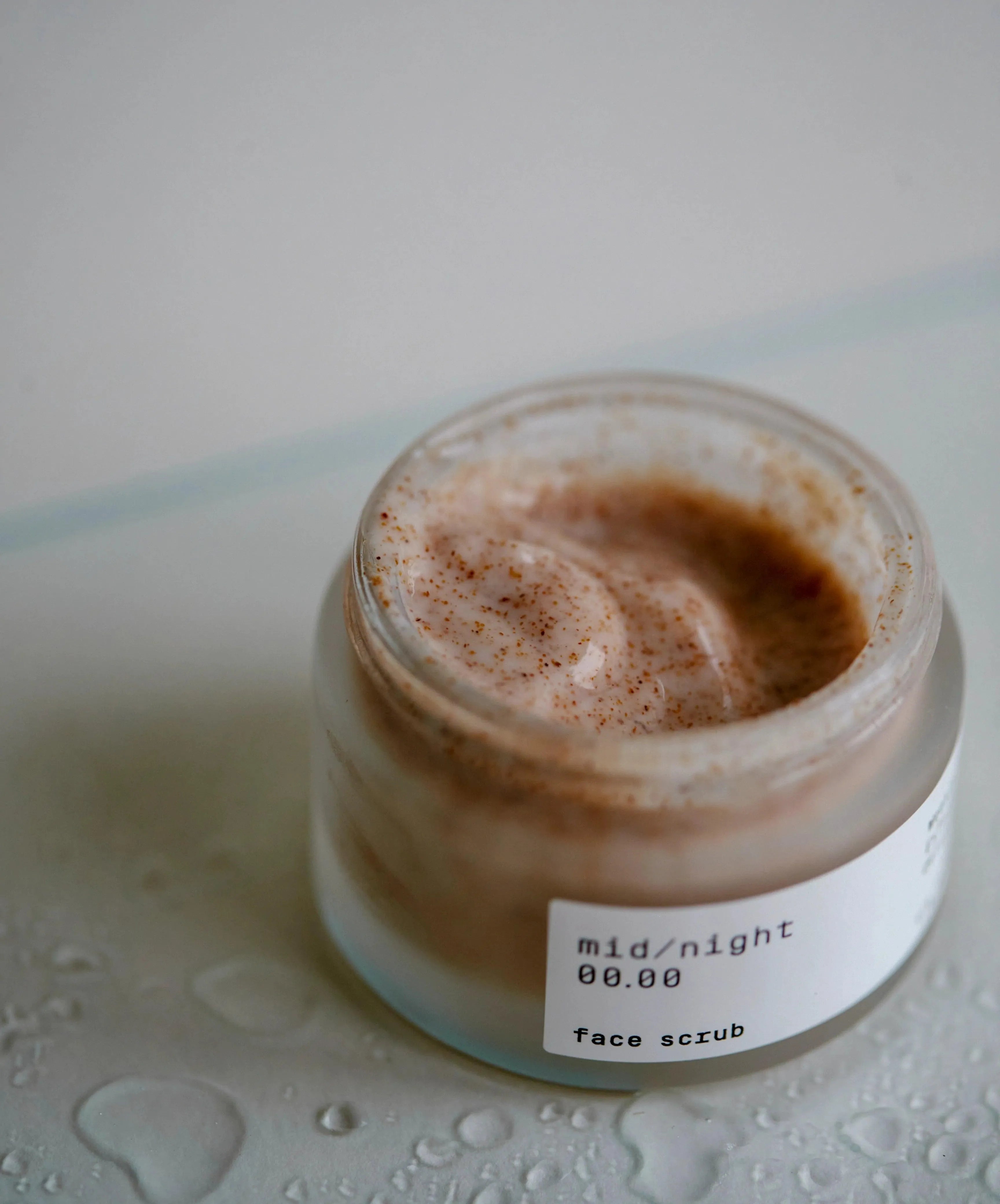 Face Scrub 00.24 - ECRU