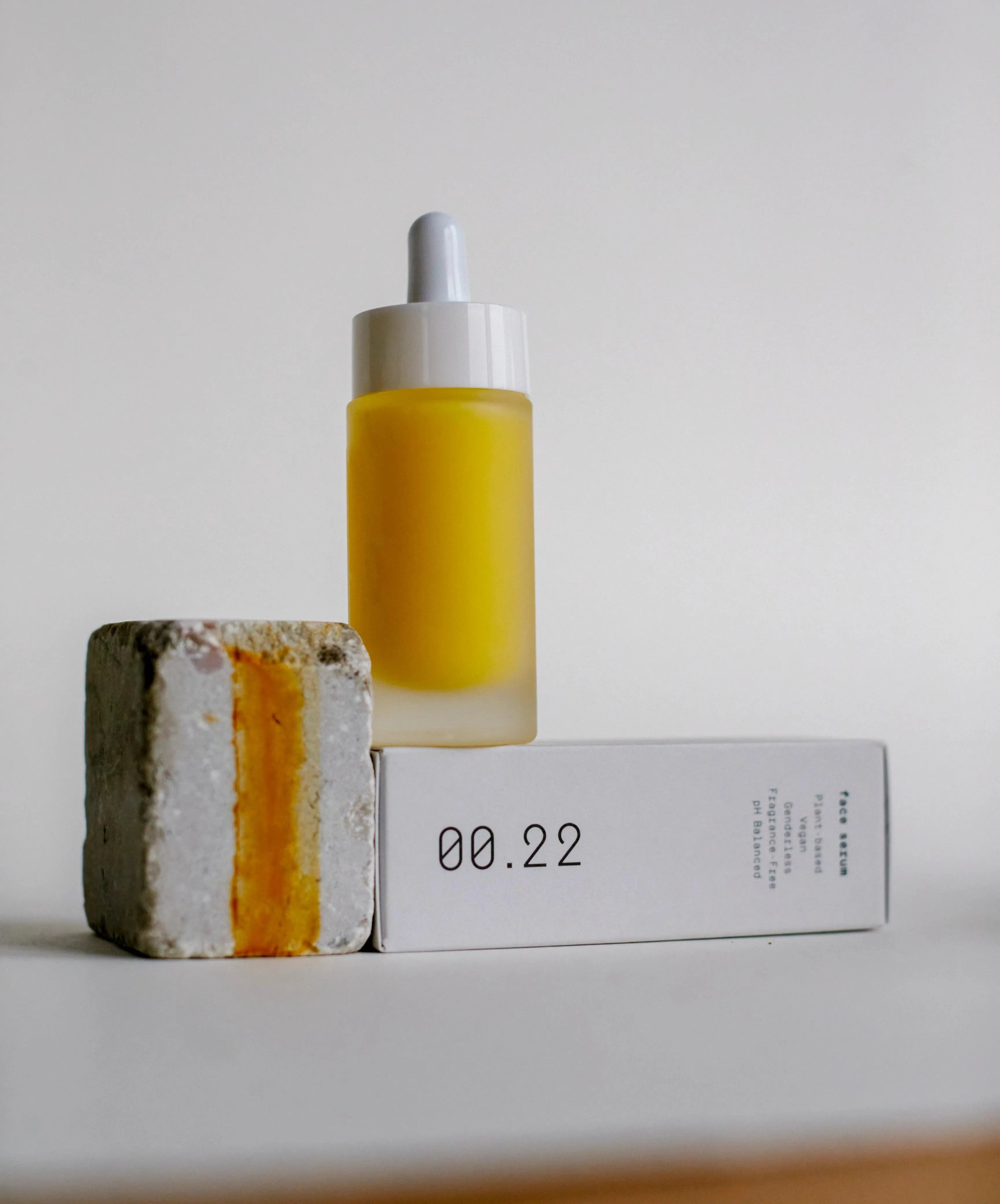 Face Serum 00.22 - ECRU