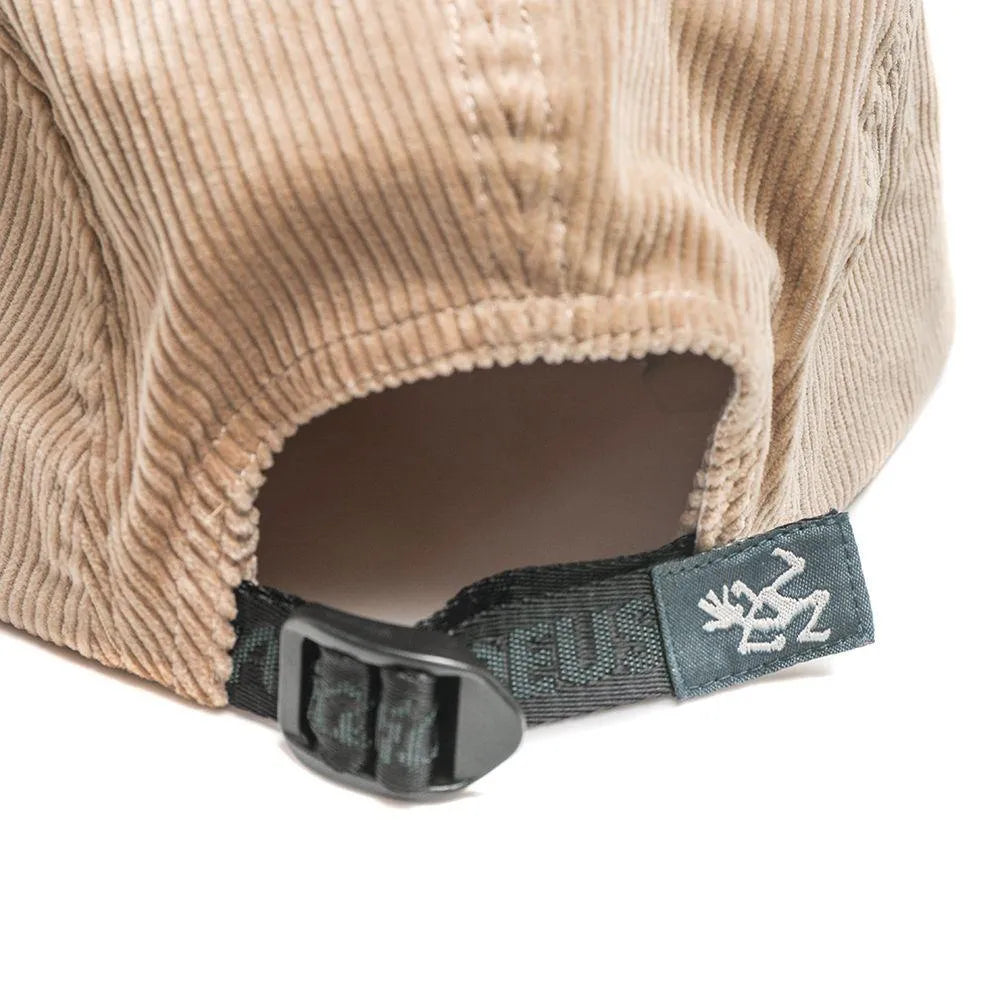Gorra de pana Jet Beige Deus x Gramicci - ECRU