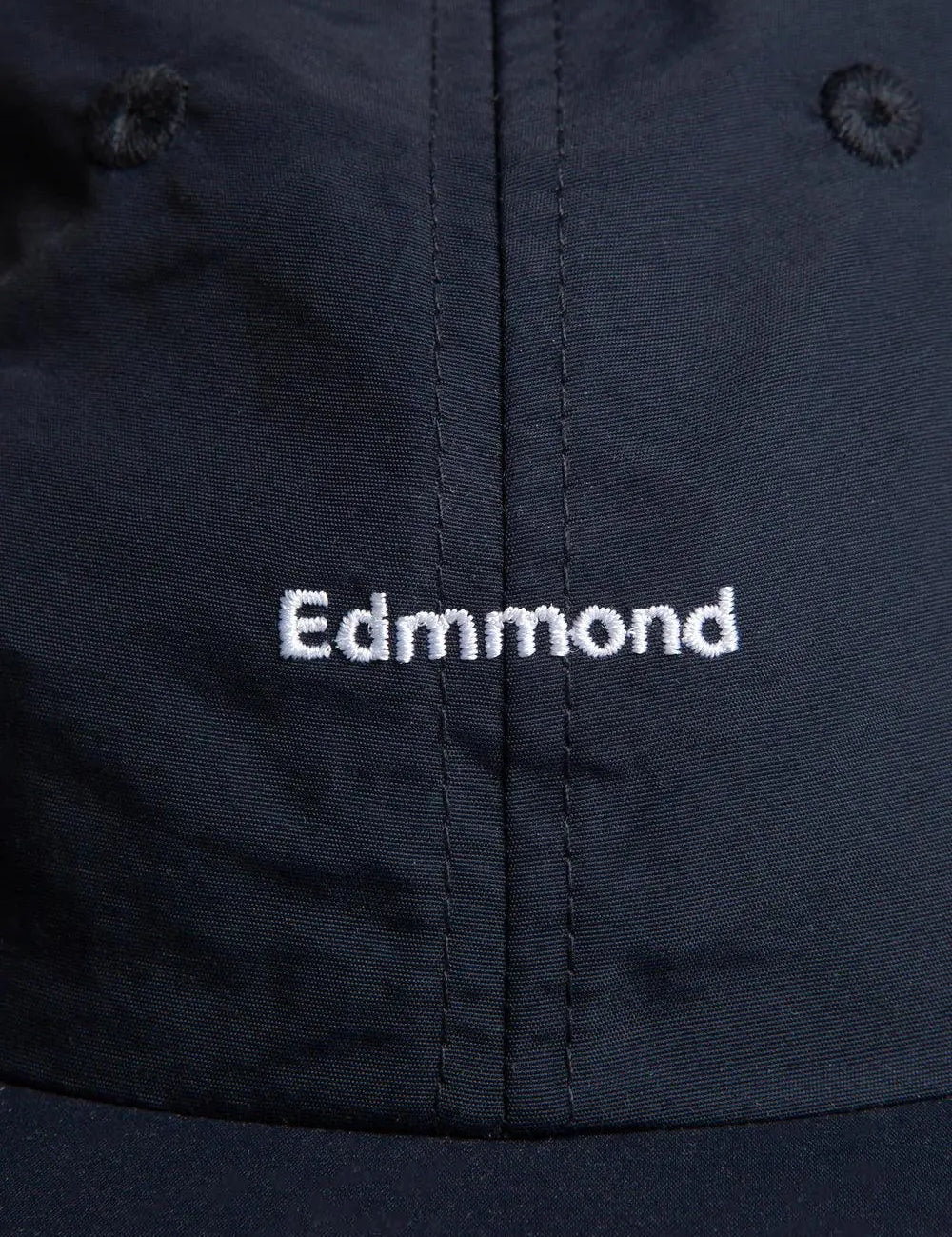 Gorra Mini Logo Plain Navy BORDADO ROJO - ECRU