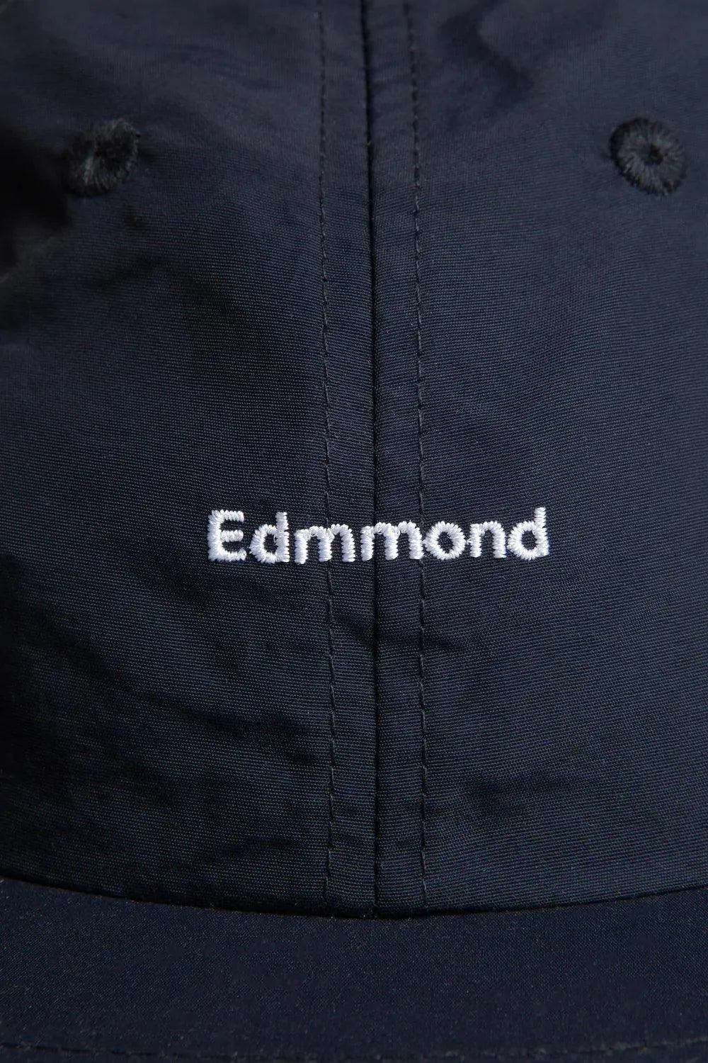 Gorra Mini Logo Plain Navy BORDADO ROJO - ECRU