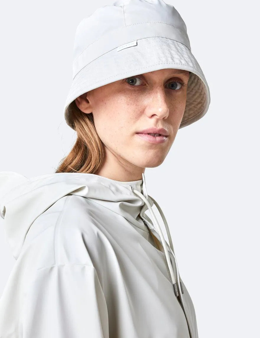 Gorro Bucket Rains Blanco - ECRU