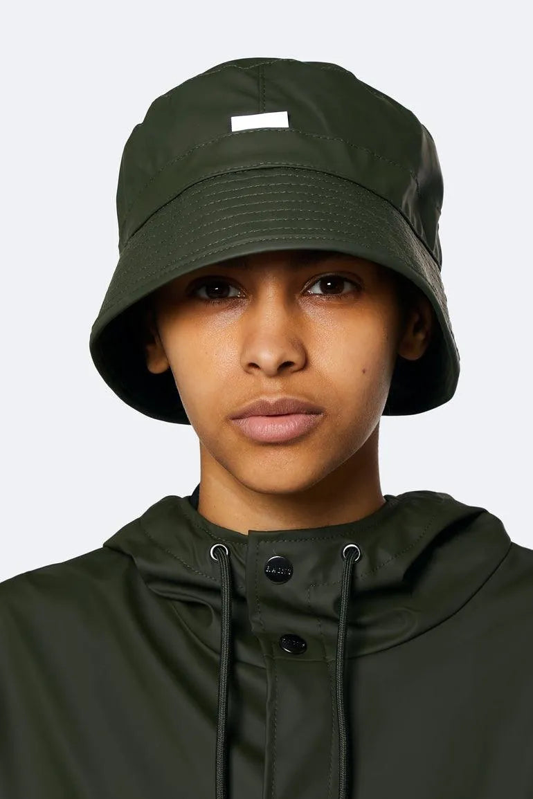 Gorro Bucket Rains Green - ECRU
