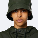 Gorro Bucket Rains Green - ECRU
