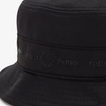 Gorro de pescador de tricot con cinta deportiva en un tono más intenso - ECRU