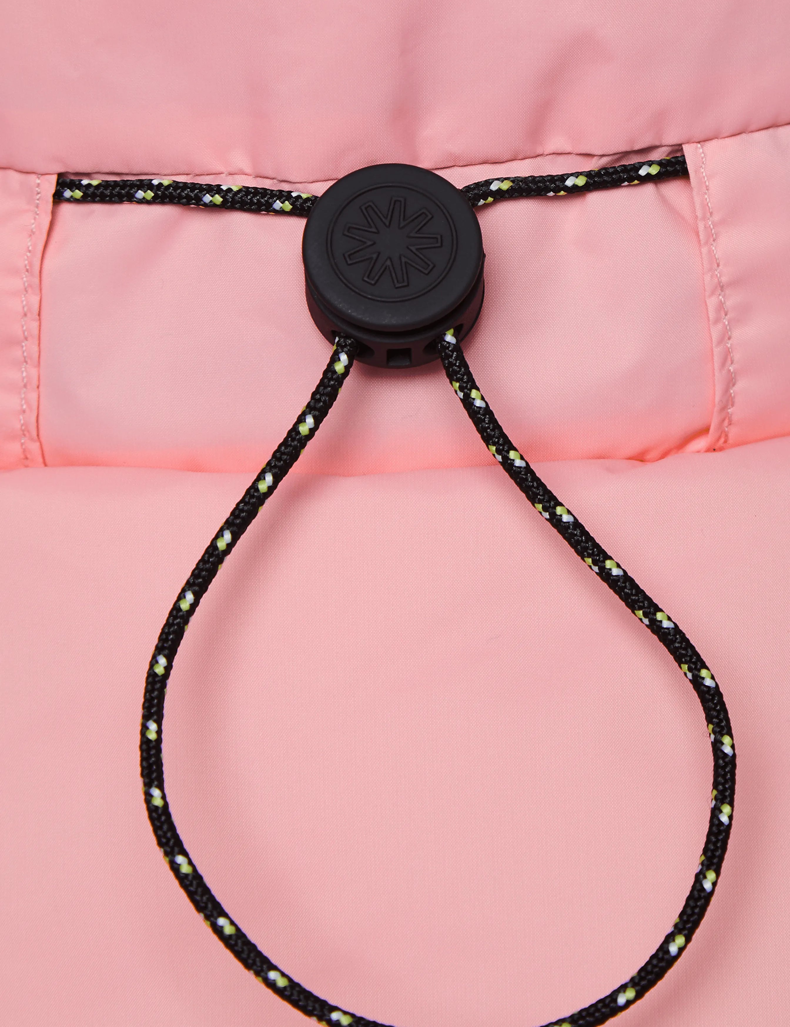 Gorro Padded Nylon Bucket Rains Pink Sky - ECRU