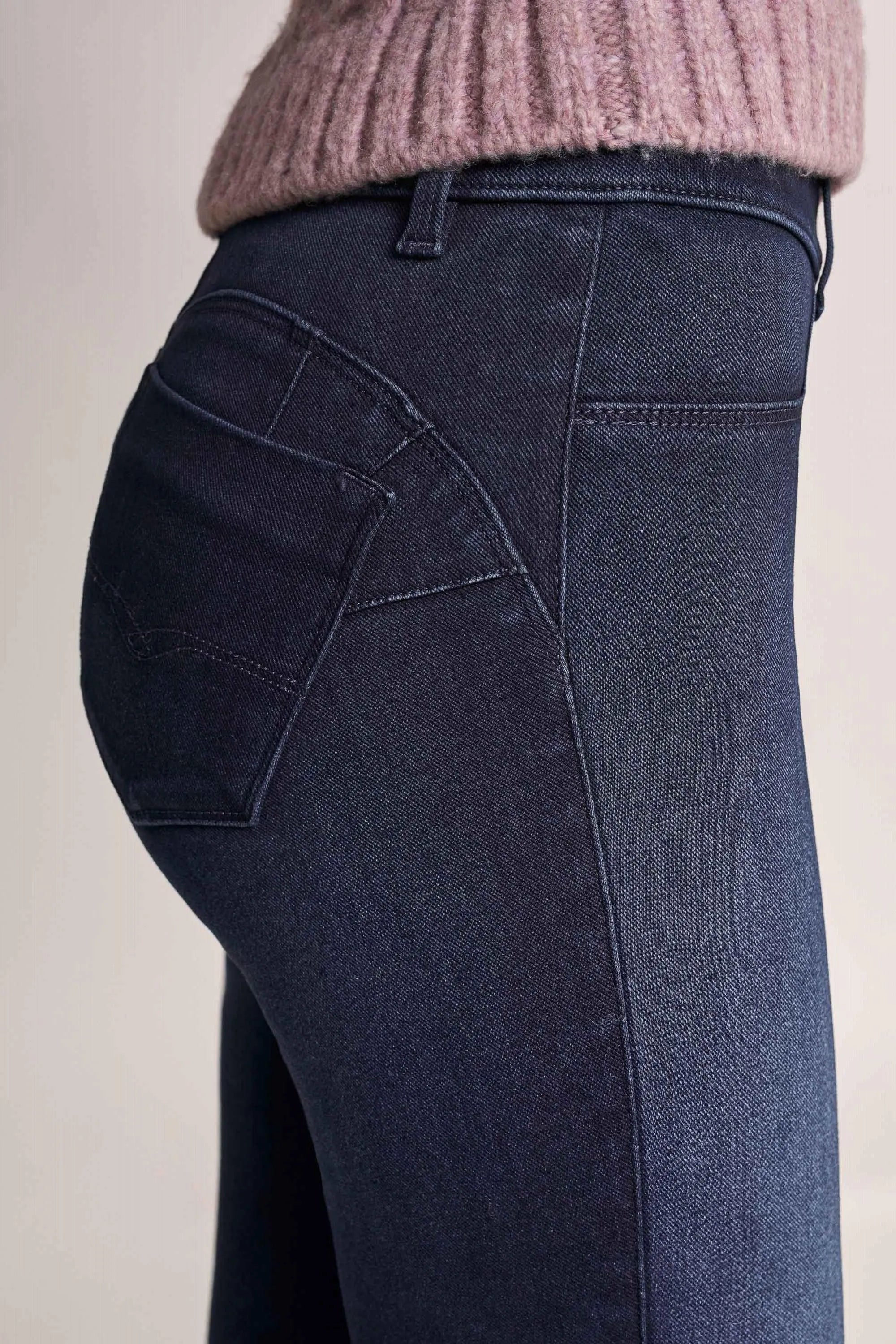 Jegging Push Up Wonder Capri De Tiro Medio - ECRU