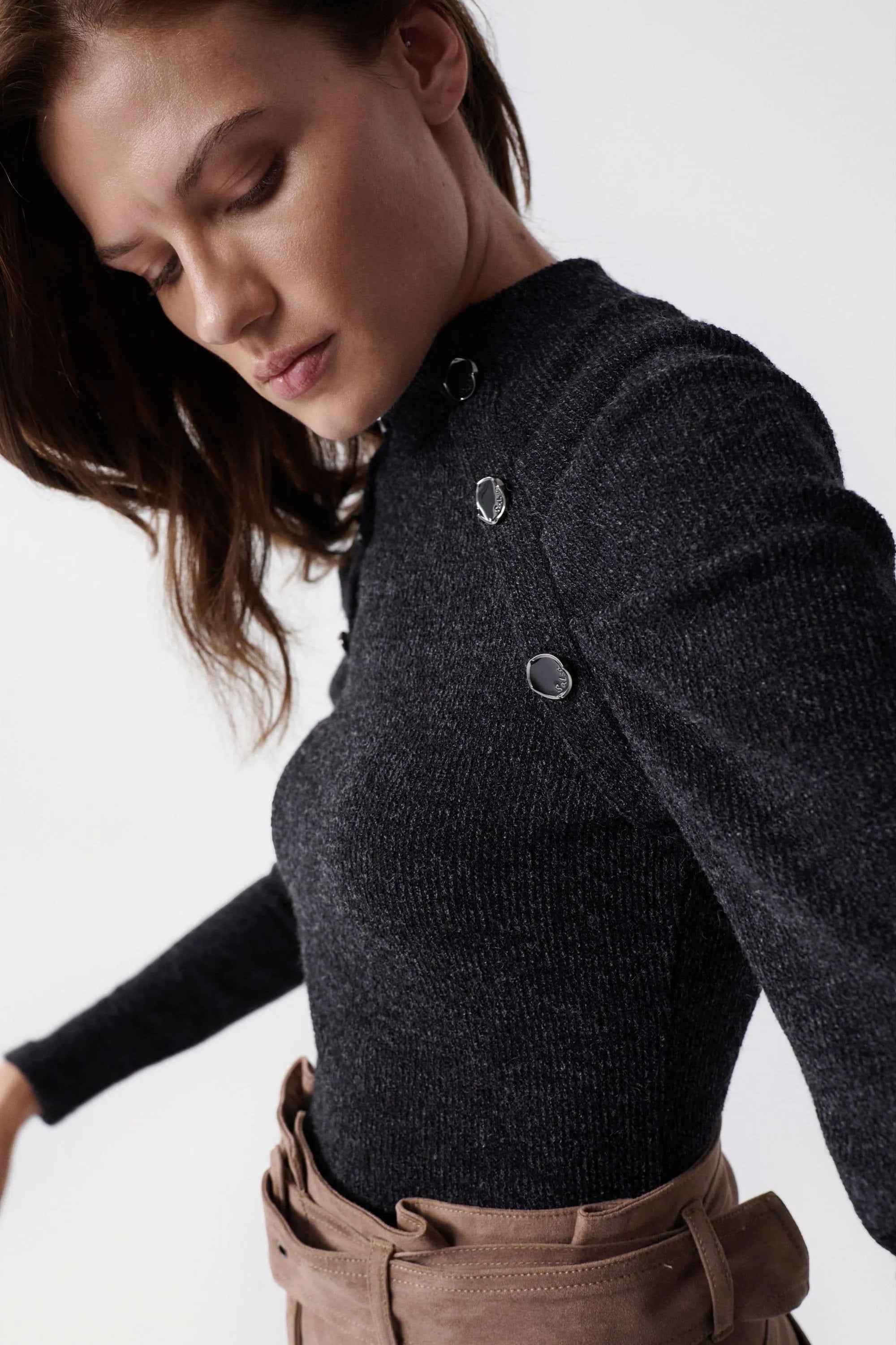 Jersey con botones en el cuello - ECRU