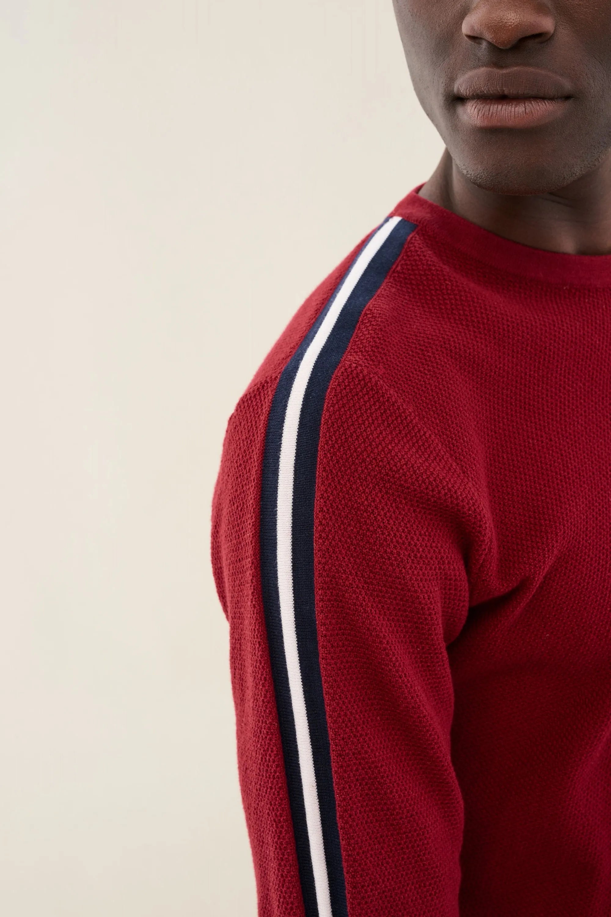 JERSEY CON CINTA EN LA MANGA - ECRU