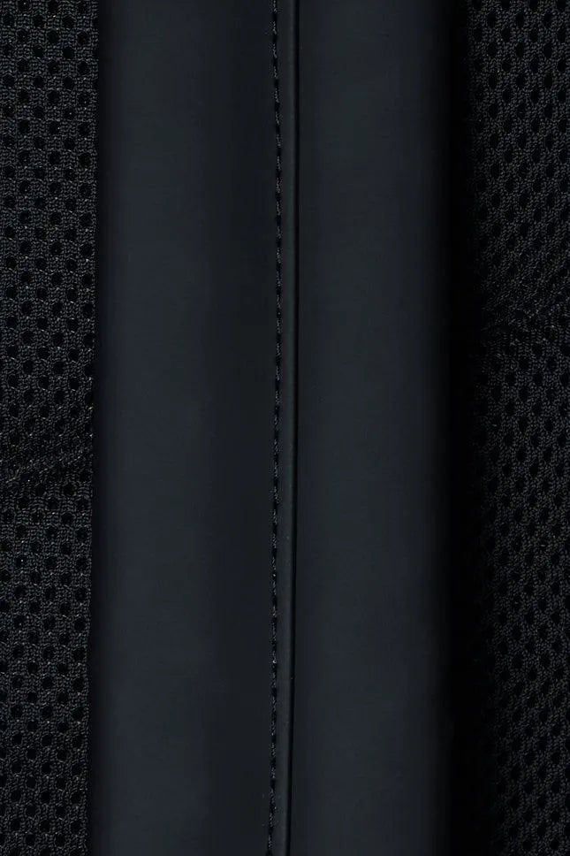 Mochila Buckle Backpack Mini Negra - ECRU