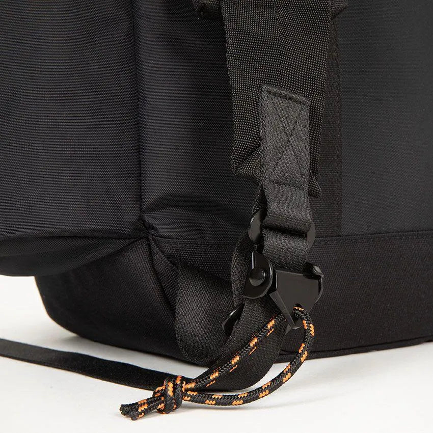 Mochila Eastpak x Samsoe - ECRU