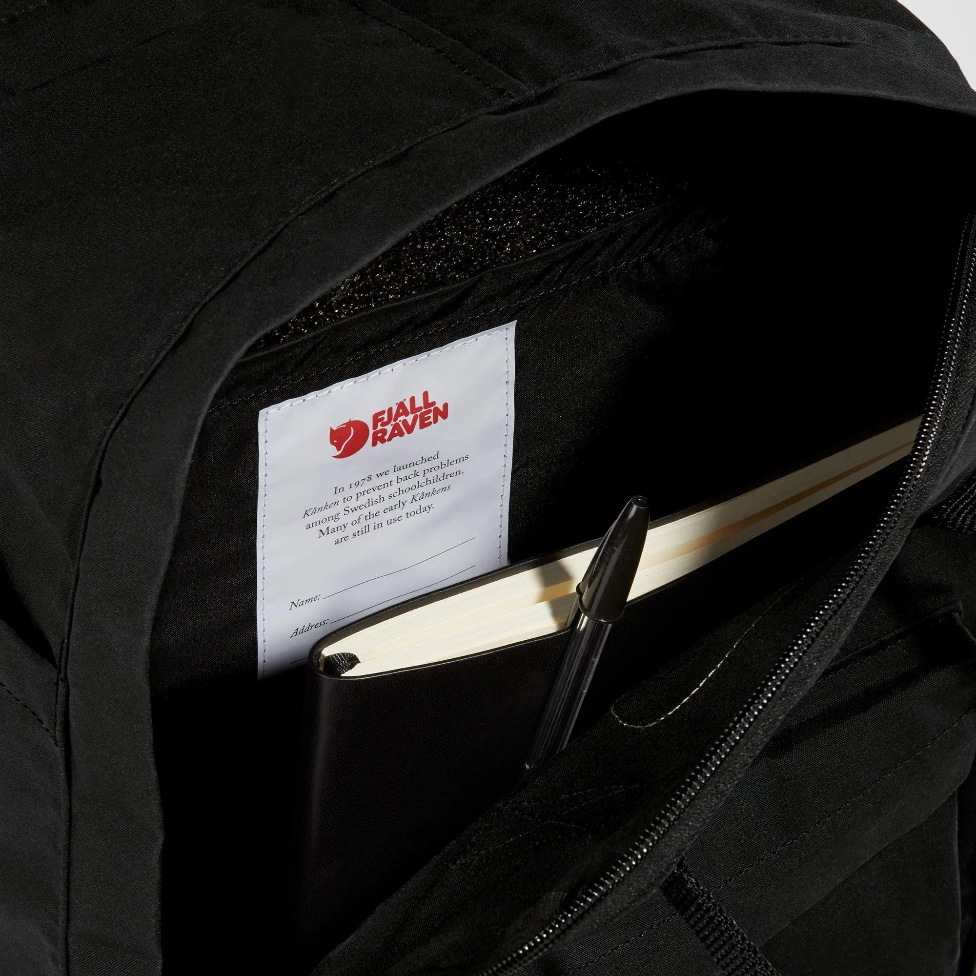 Mochila Fjallraven Kånken Laptop 13" Black - ECRU