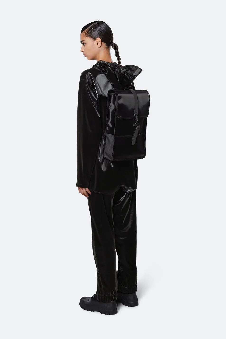 Mochila Mini Rains Velvet Black - ECRU