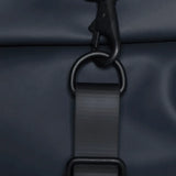 Mochila Rains Rolltop Rucksack Navy - ECRU