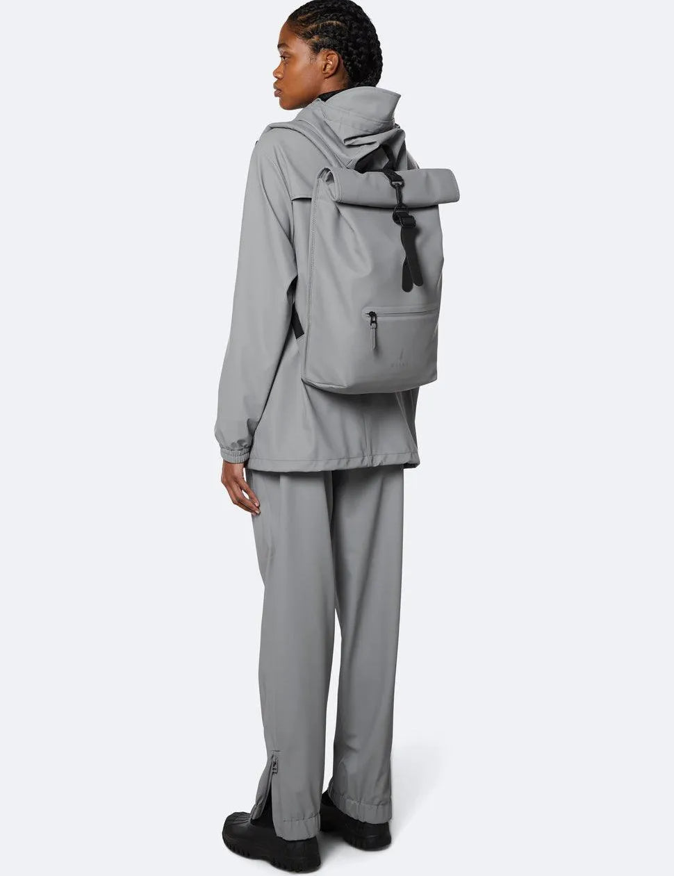 Mochila Rains Rolltop Rucksack Rock - ECRU