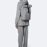 Mochila Rains Rolltop Rucksack Rock - ECRU
