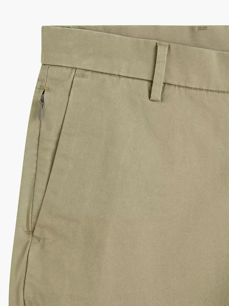 Modern Chino Short Sage Garden - ECRU