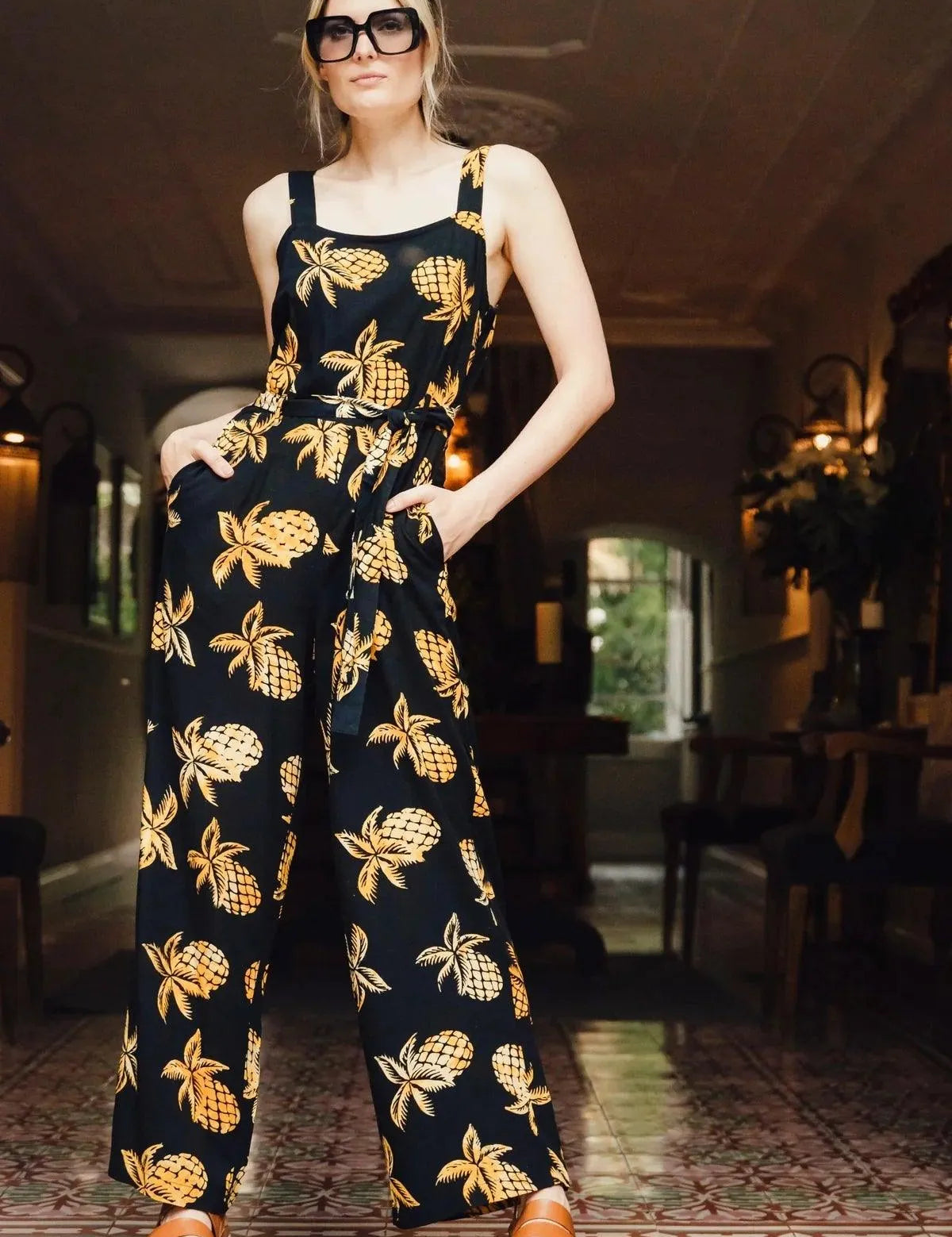 Mono Sugarhill Harper Batik Black Pineapples - ECRU