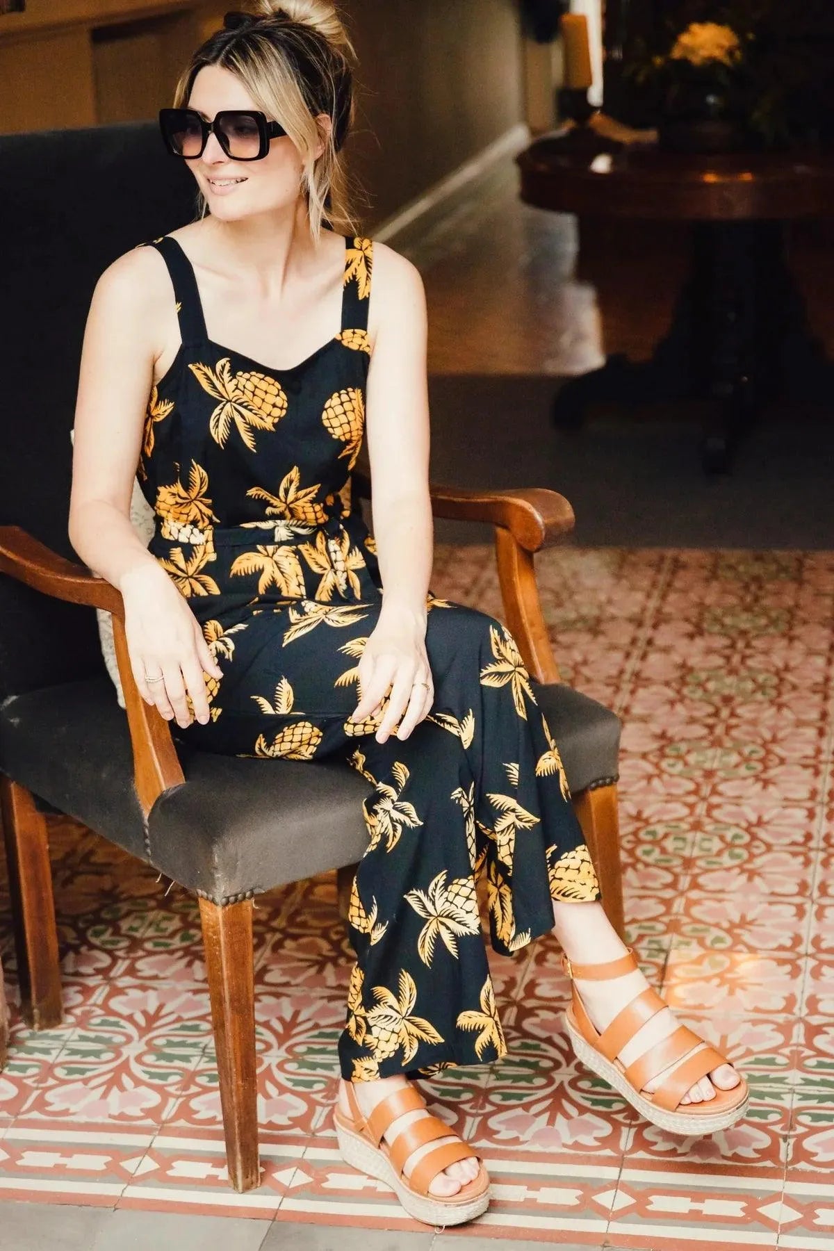 Mono Sugarhill Harper Batik Black Pineapples - ECRU