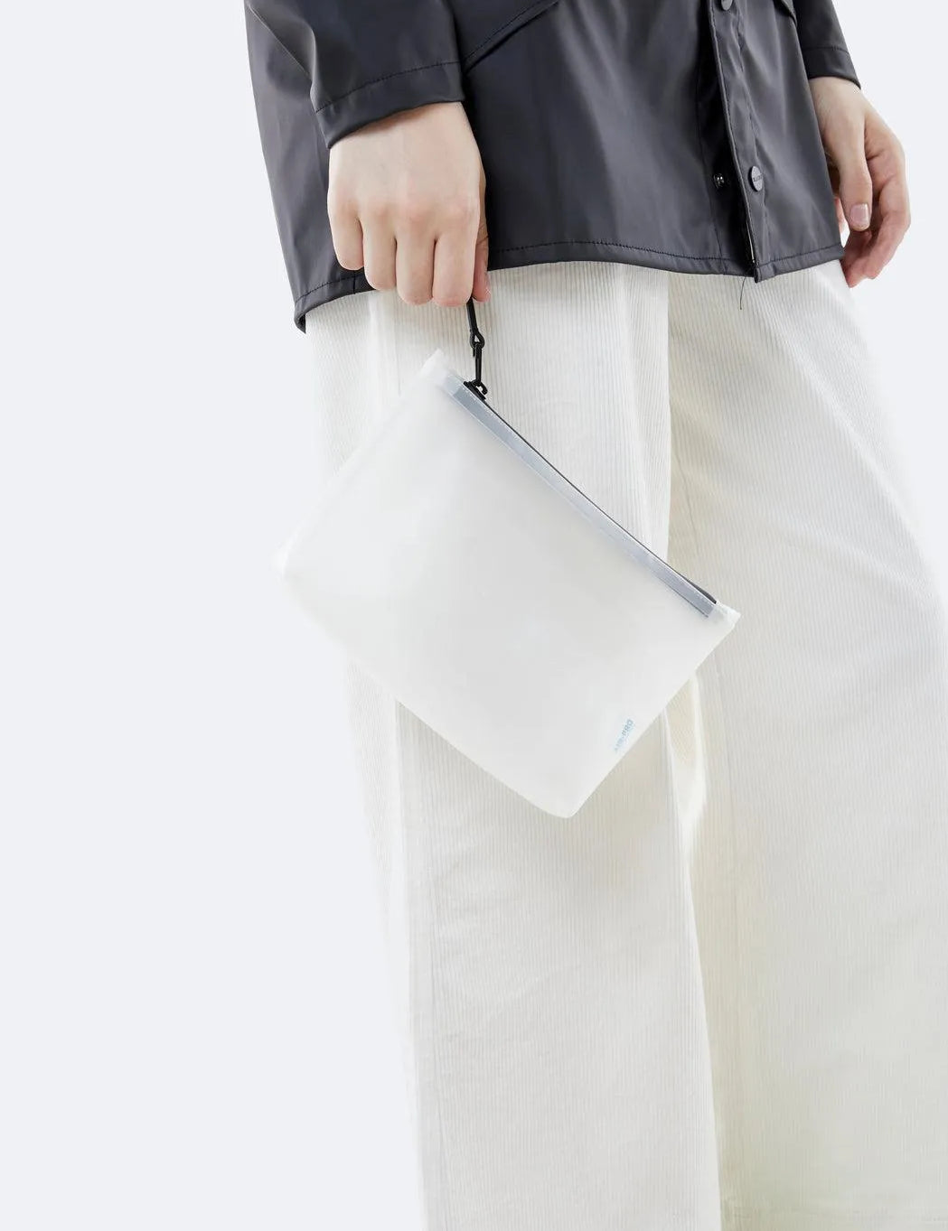 Neceser Cosmetic Bag de Rains Foggy White - ECRU