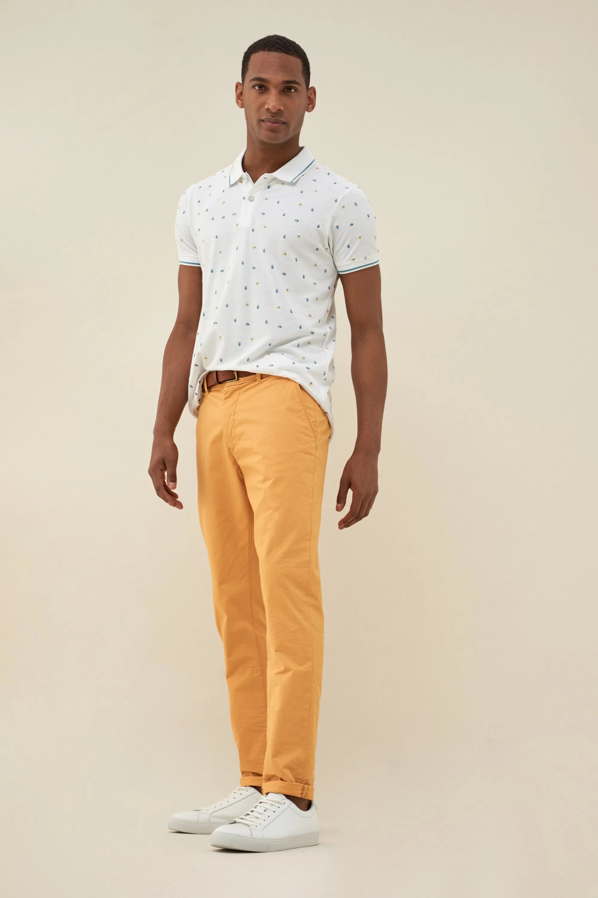 PANTALÓN CHINO ANDY SLIM CON CINTURÓN DE REGALO - ECRU