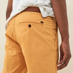 PANTALÓN CHINO ANDY SLIM CON CINTURÓN DE REGALO - ECRU