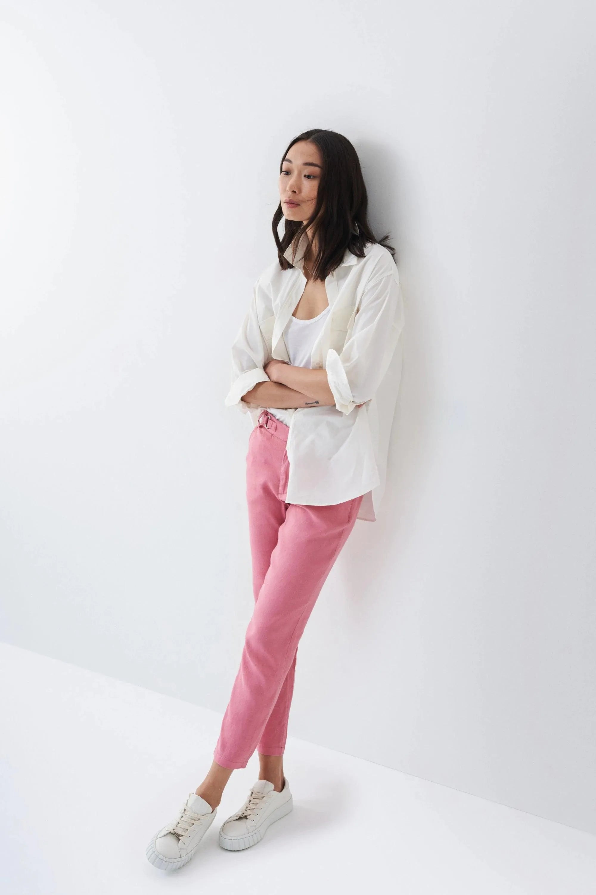 Pantalón Chino Cropped Slim de color rosa - ECRU