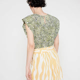 Pantalón corto amplio con cinturón estampado de cebra - ECRU