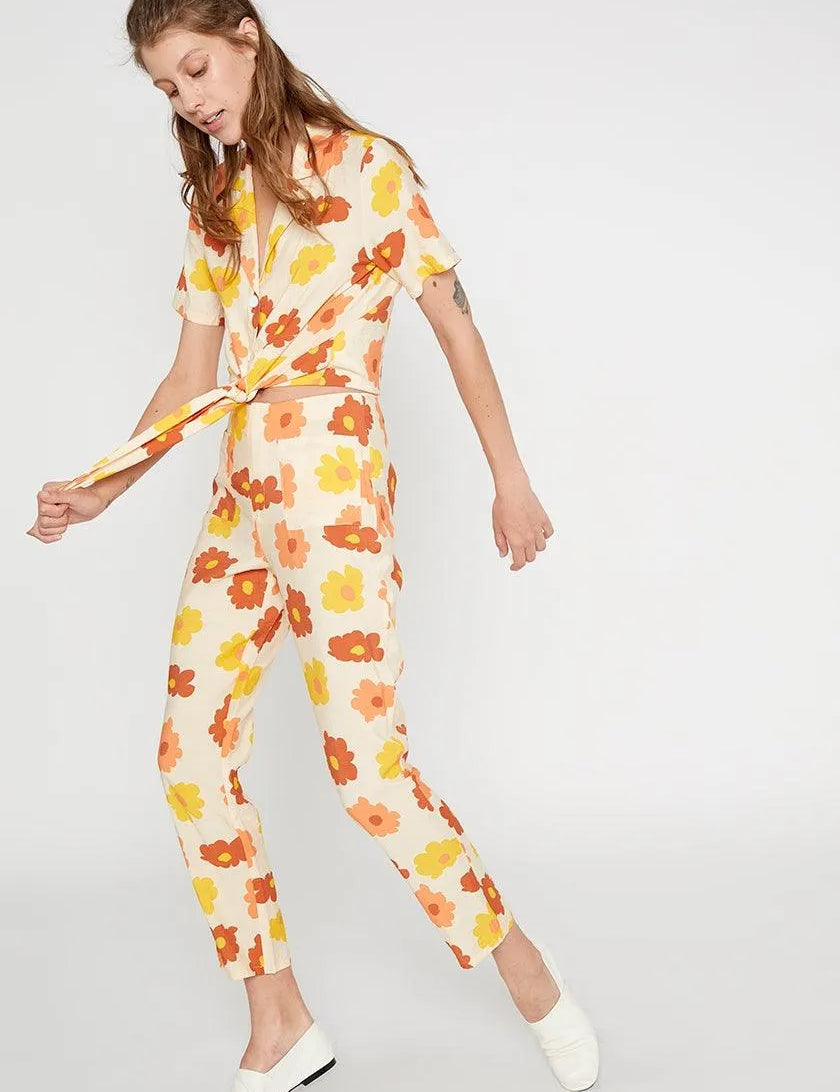 Pantalón tobillero recto de tiro medio estampado flores naranjas - ECRU