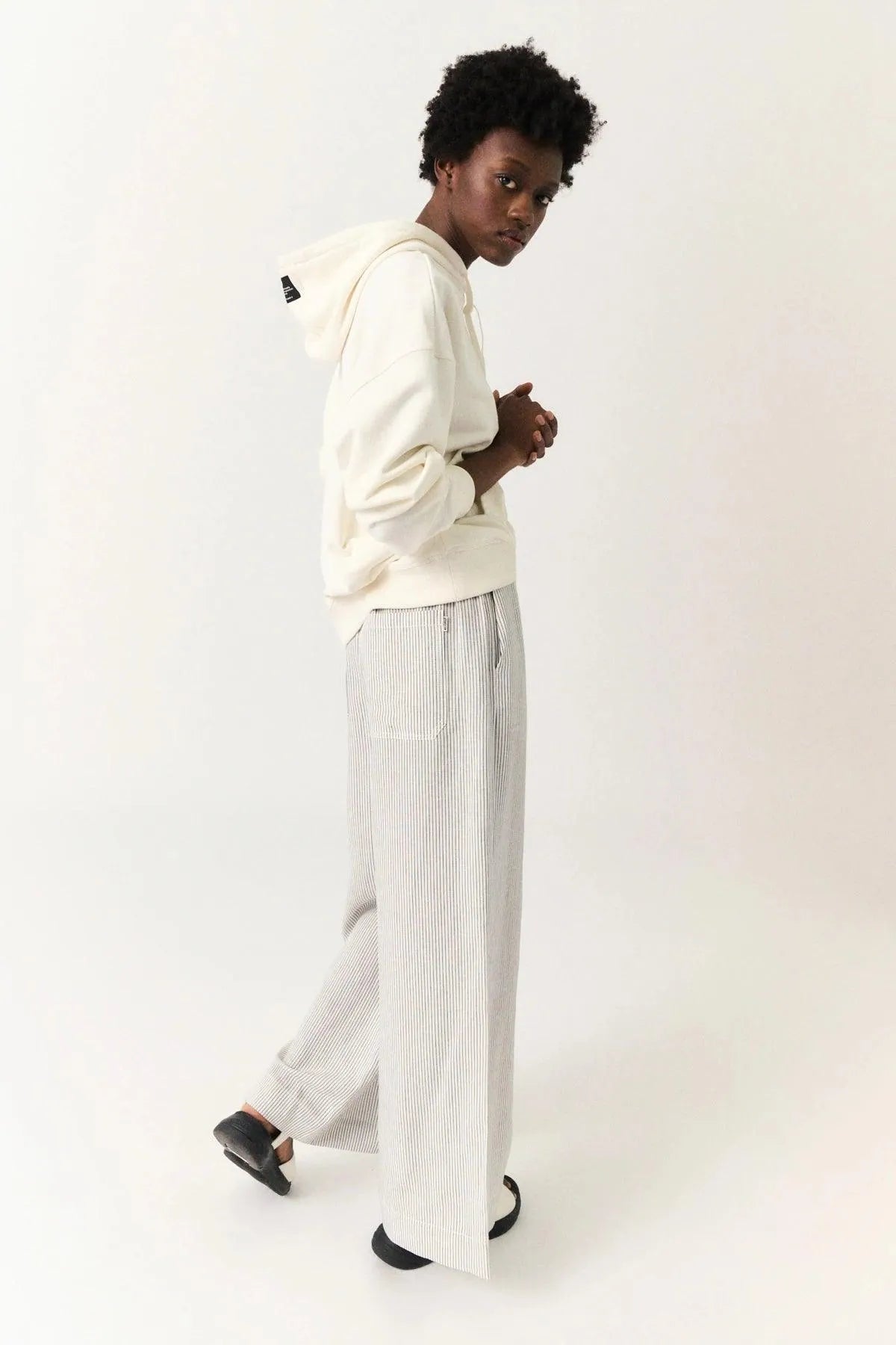 Pantalón Zami White Navy Stripe - ECRU