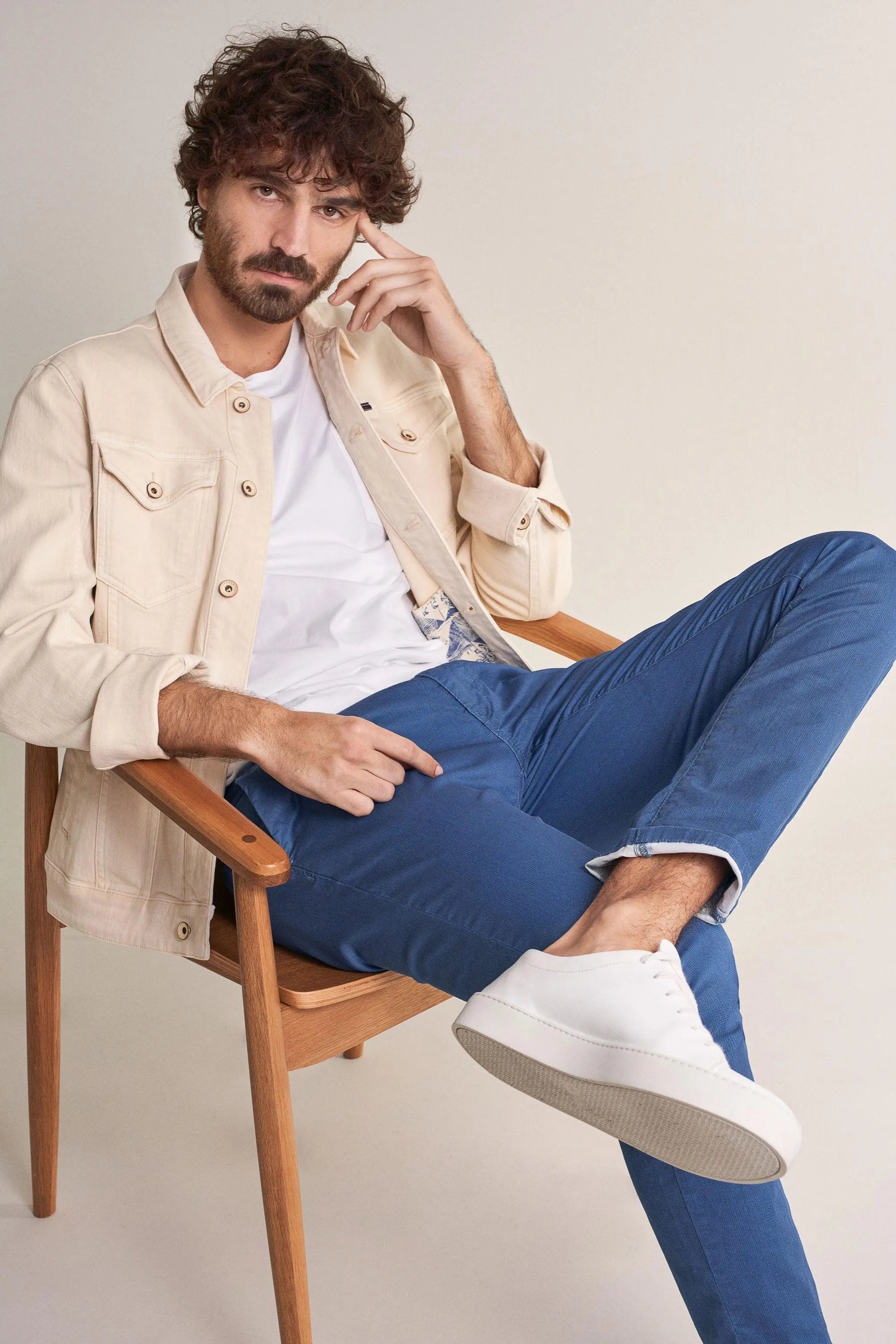 Pantalones chinos slim con microprint - ECRU