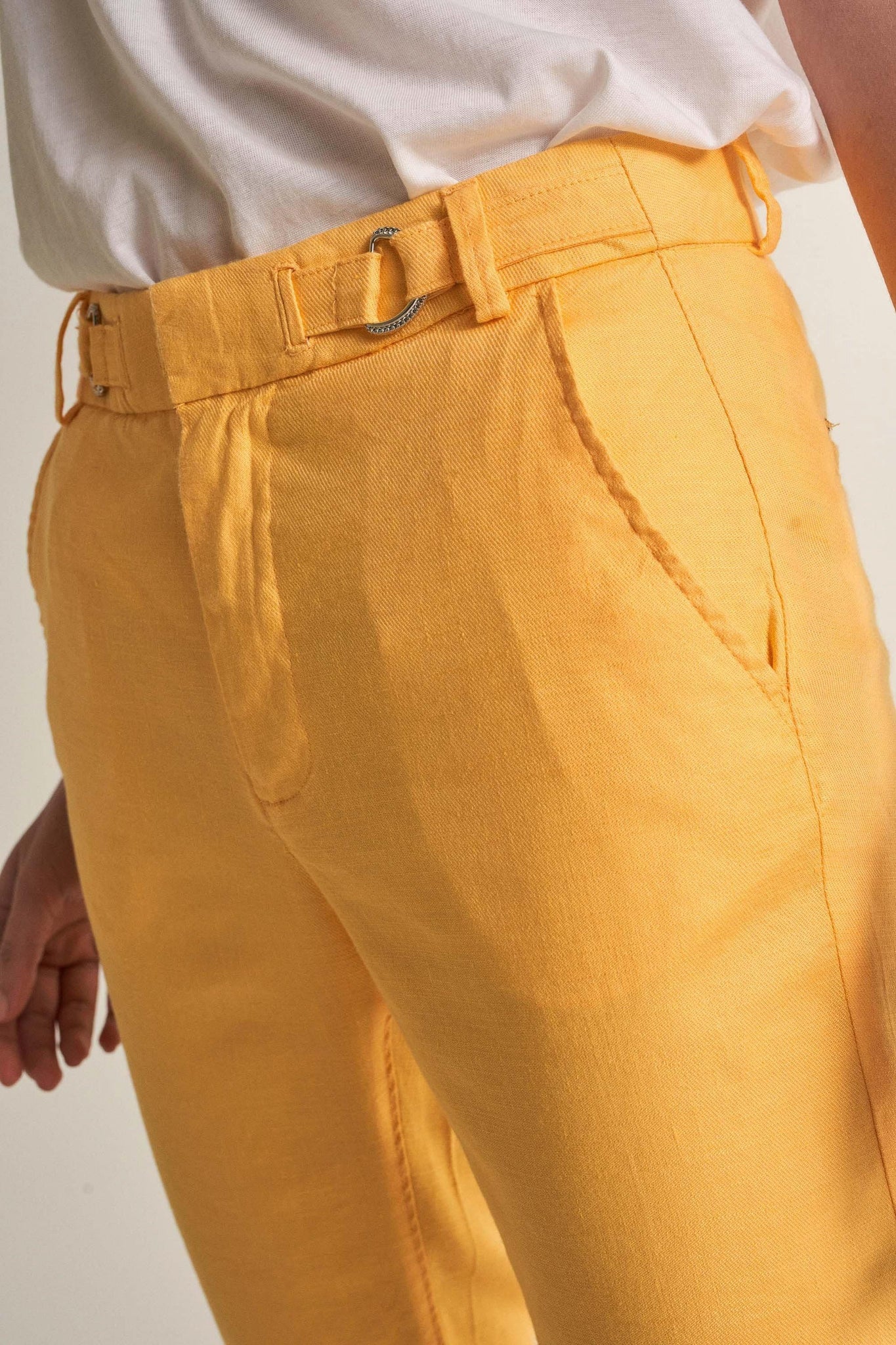 Pantalones Colette Capri de Lino - ECRU