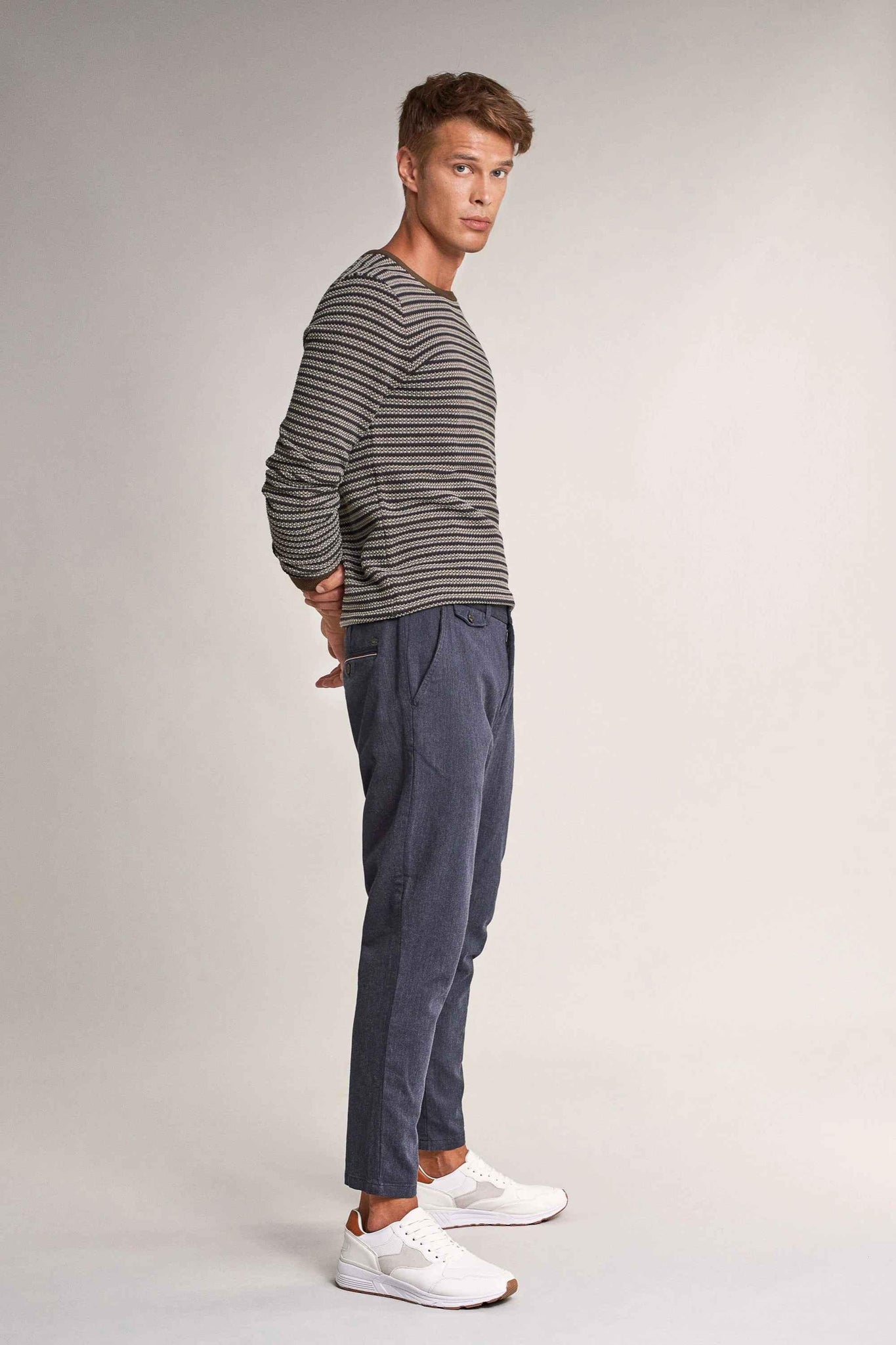 Pantalones Karl Loose Slim Con Textura - ECRU