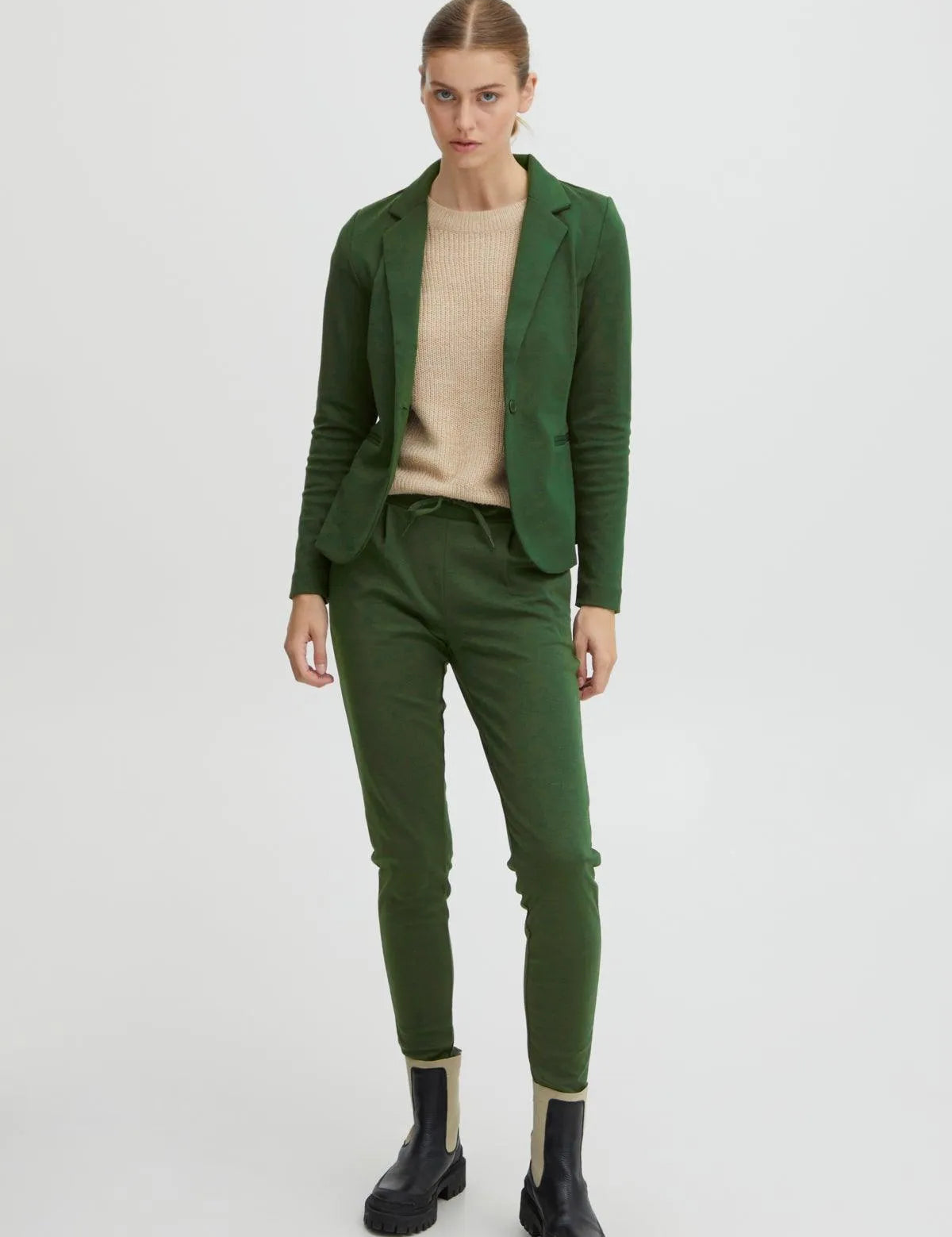 Pantalones Kate Cropped Kombu Green - ECRU