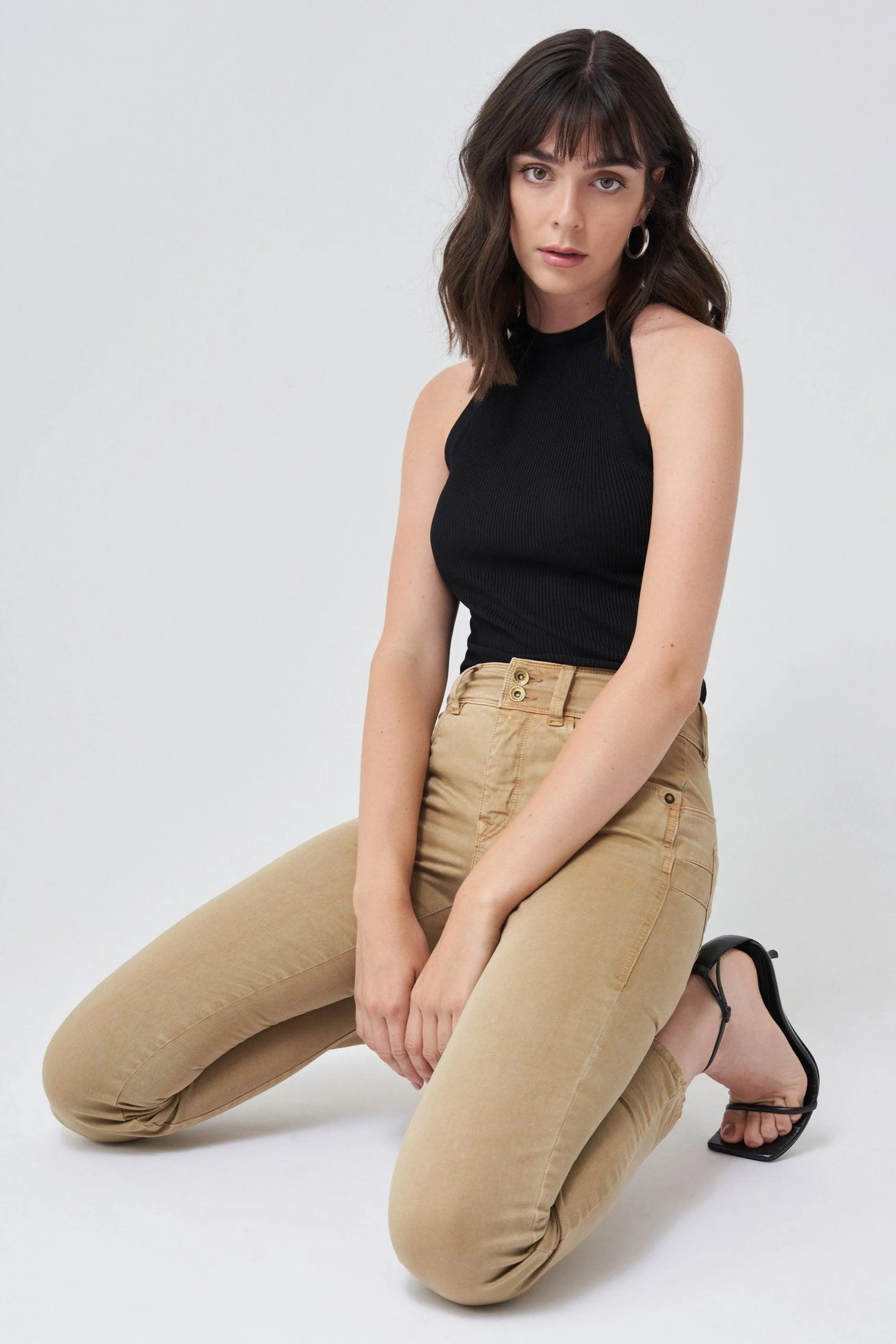 Pantalones Push In Secret Skinny Con Color - ECRU