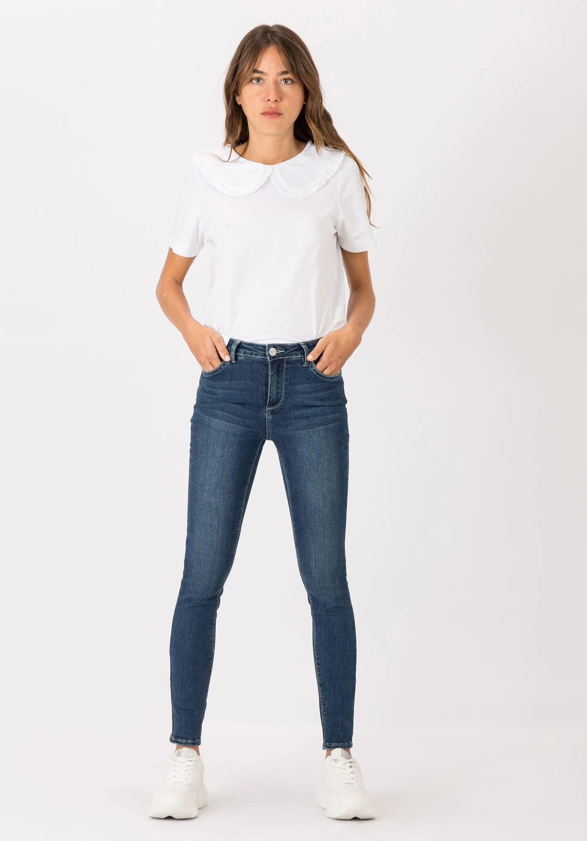 Pantalones Vaqueros Body Curve 102 - ECRU