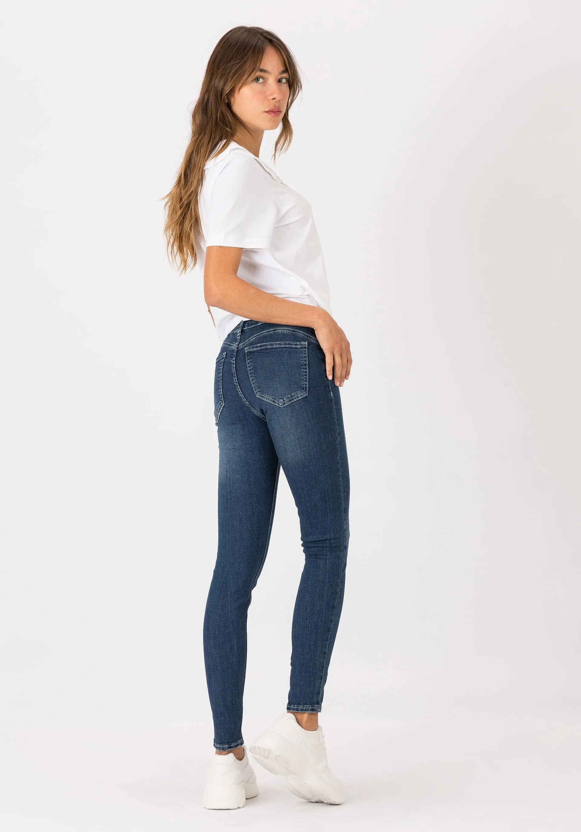 Pantalones Vaqueros Body Curve 102 - ECRU