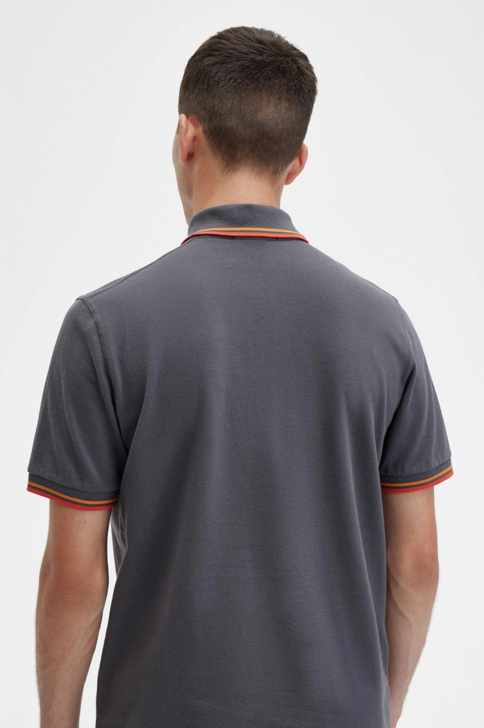 Polo Fred Perry M12 Gris Plomizo Naranja Rojo Cibernético Made In England - ECRU